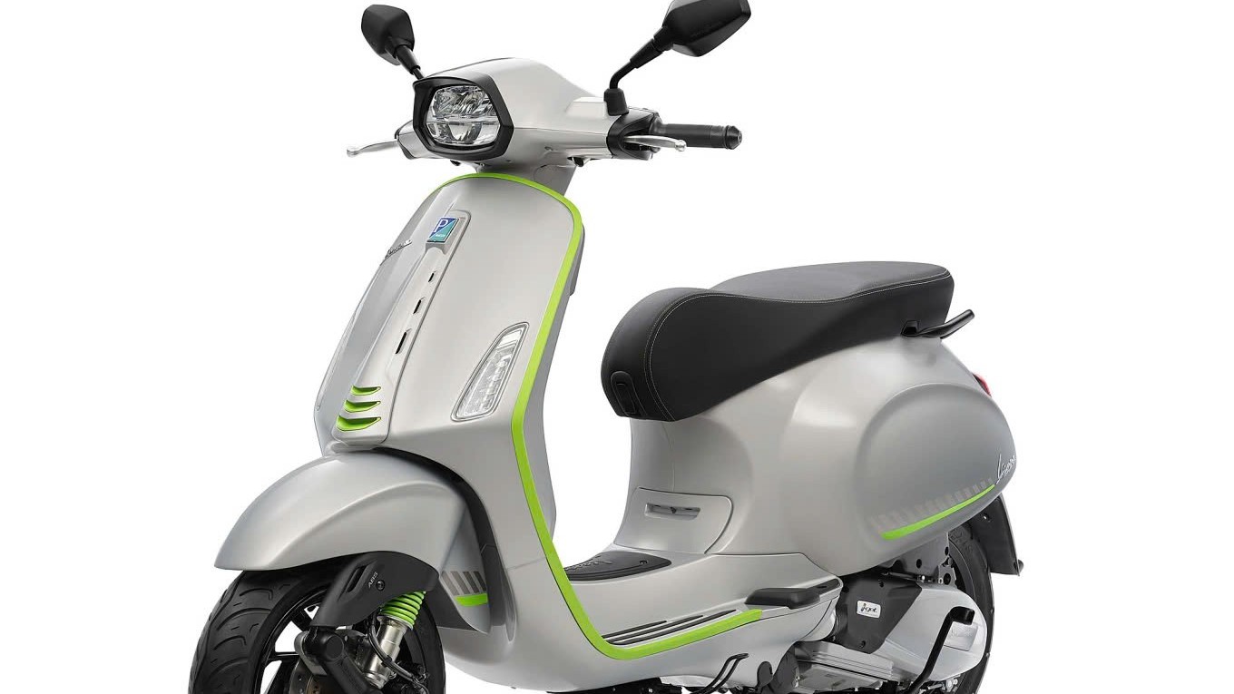 Vespa Sprint Tech ra mắt, giá từ 104 đến 120 triệu đồng