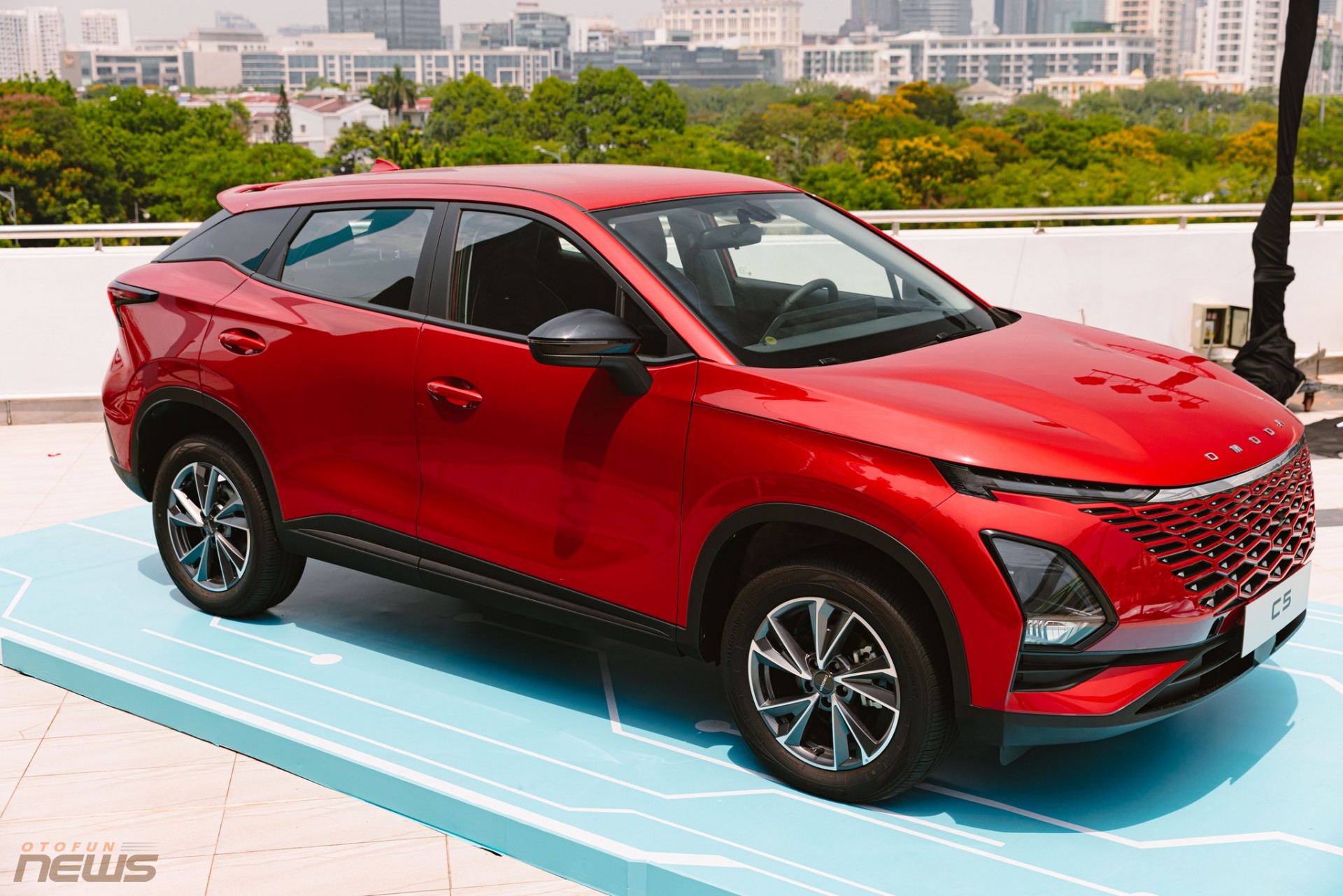 Omoda C5 có phiên bản mới, giá chỉ ngang với xe hạng A