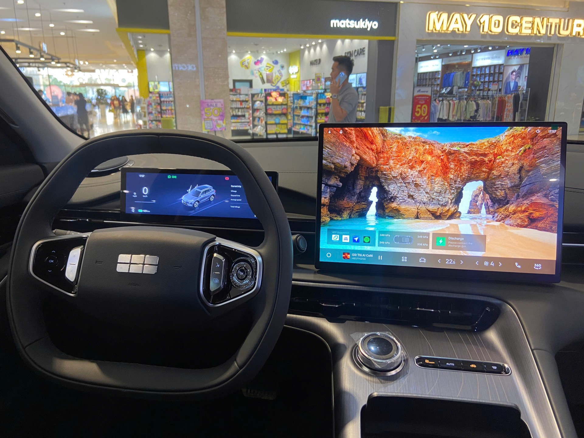 Cận cảnh xe điện Geely Ex5: Thiết kế đẹp mắt, đối thủ đáng gờm của VinFast VF6