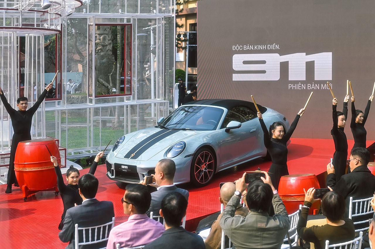 Triển lãm Porsche 911 - The one and always