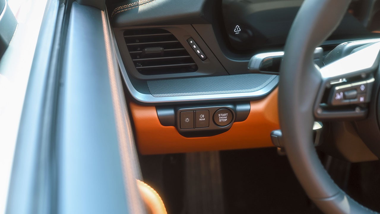 Triển lãm Porsche 911 - The one and always