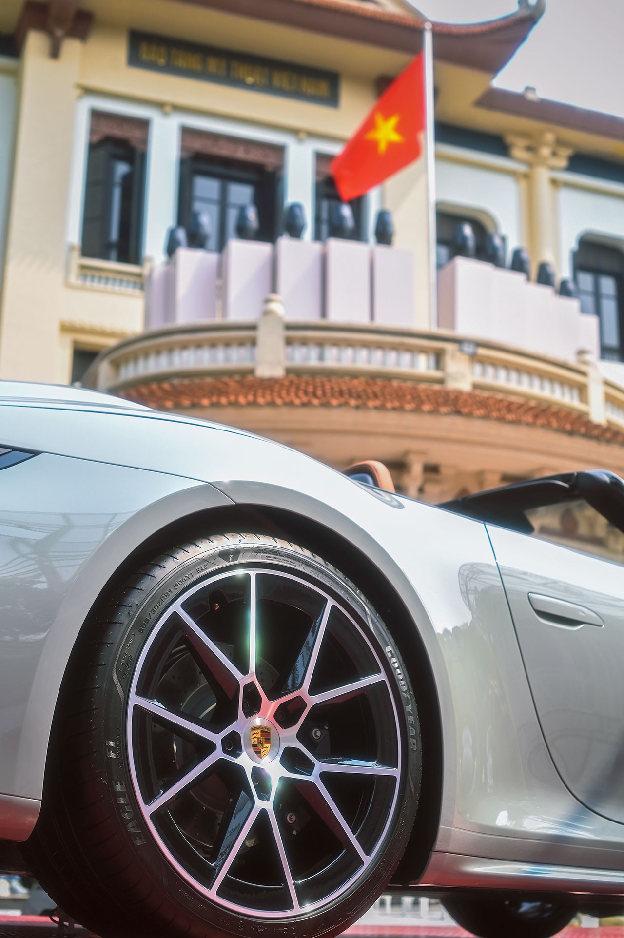 Triển lãm Porsche 911 - The one and always