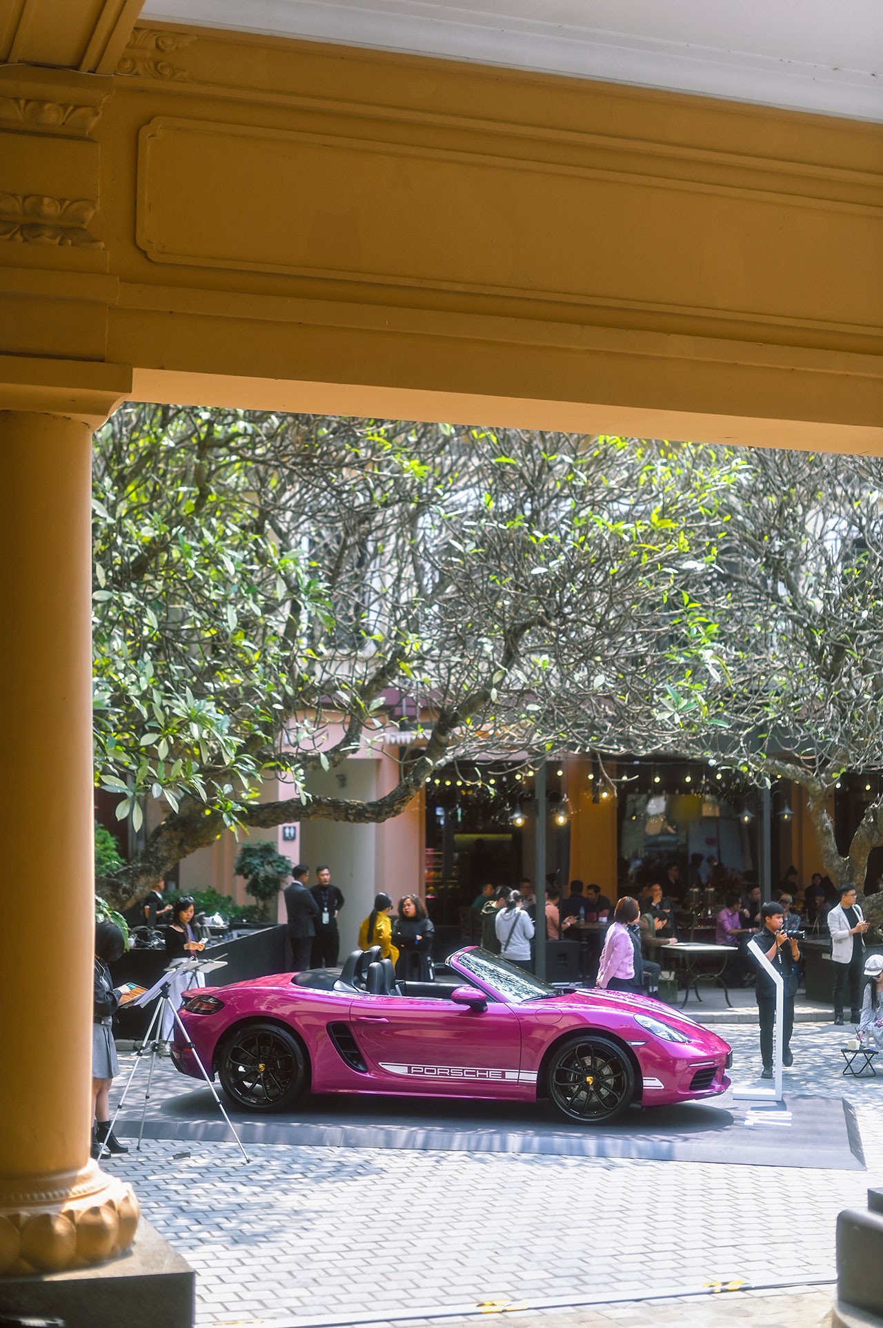 Triển lãm Porsche 911 - The one and always