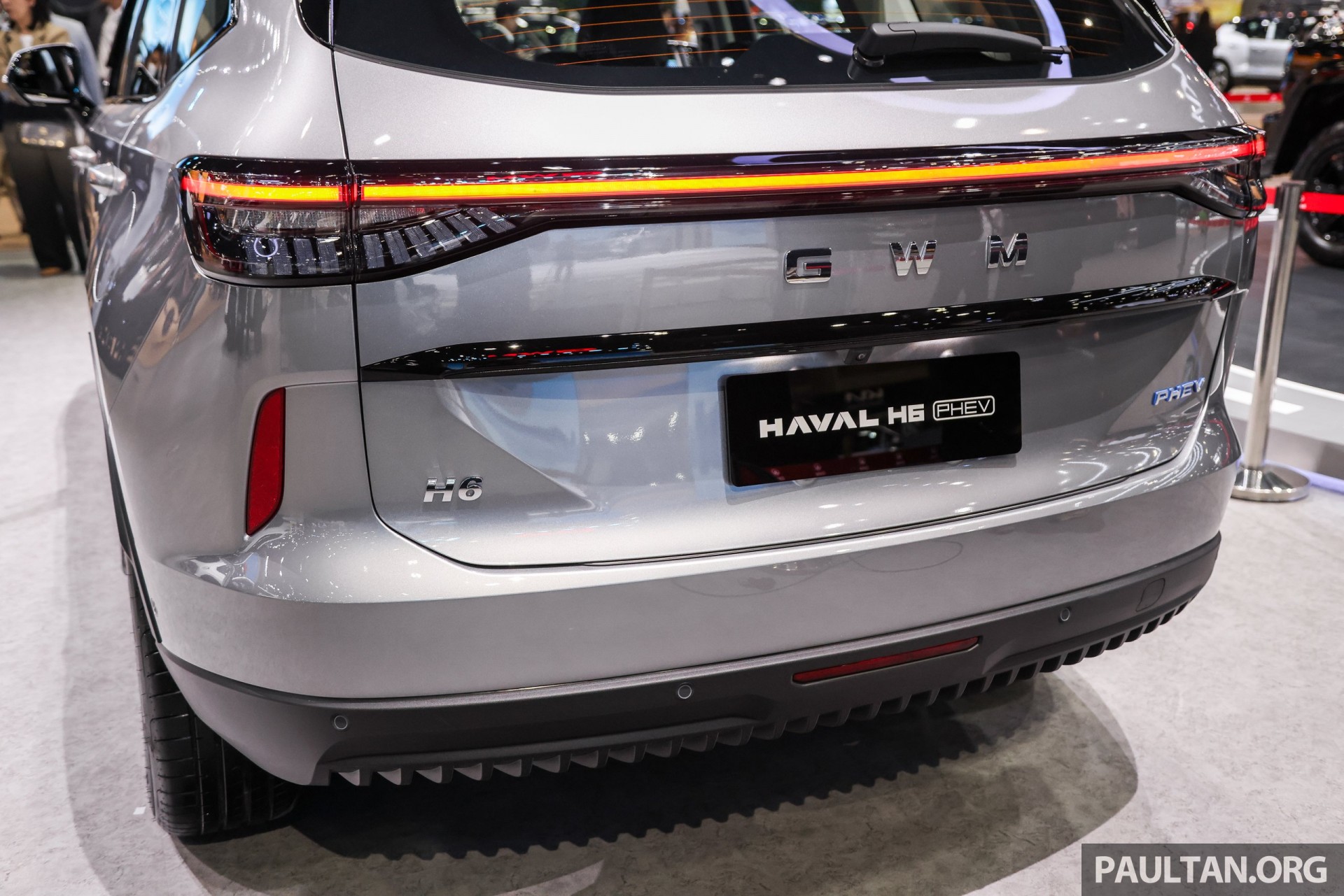 Haval H6 Facelift ra mắt, ngoại hình mới, bản PHEV trang bị pin LFP nhưng bị giảm dung lượng