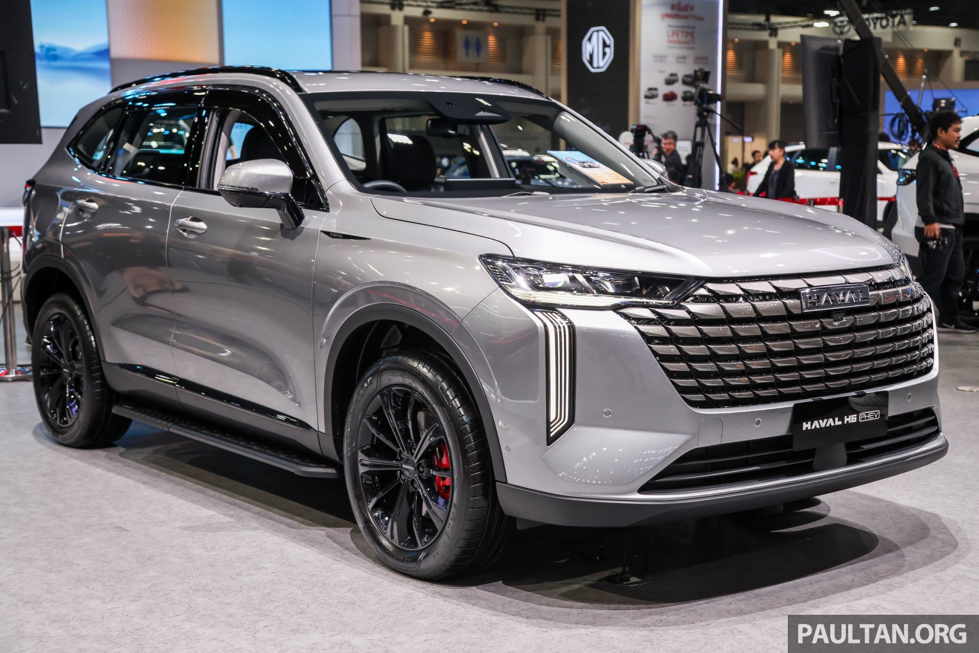 Haval H6 Facelift ra mắt, ngoại hình mới, bản PHEV trang bị pin LFP