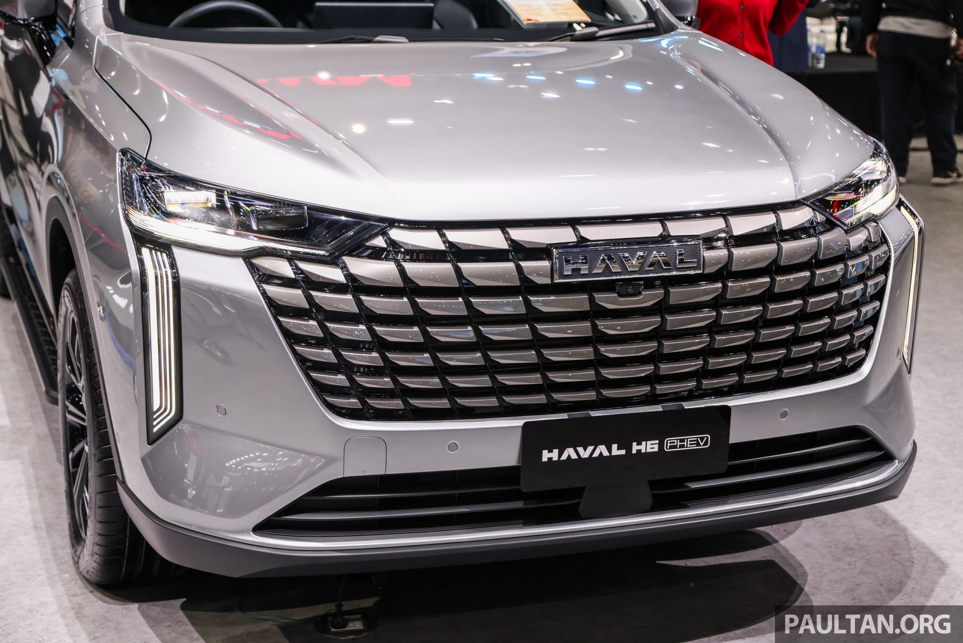 Haval H6 Facelift ra mắt, ngoại hình mới, bản PHEV trang bị pin LFP nhưng bị giảm dung lượng
