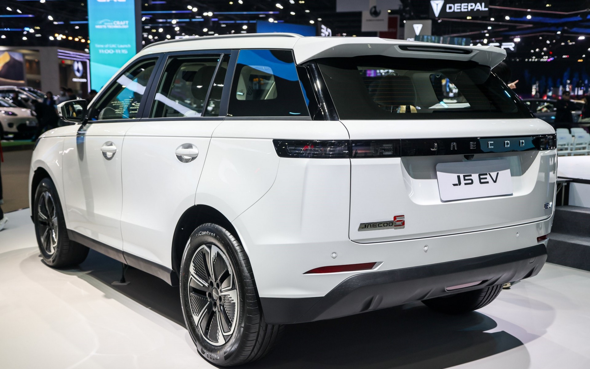 Jaecoo J5 EV, SUV điện thiết kế đặc biệt dành cho người nuôi thú cưng