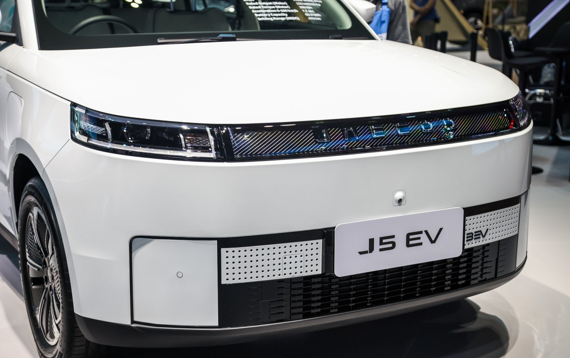 Jaecoo J5 EV, SUV điện thiết kế đặc biệt dành cho người nuôi thú cưng