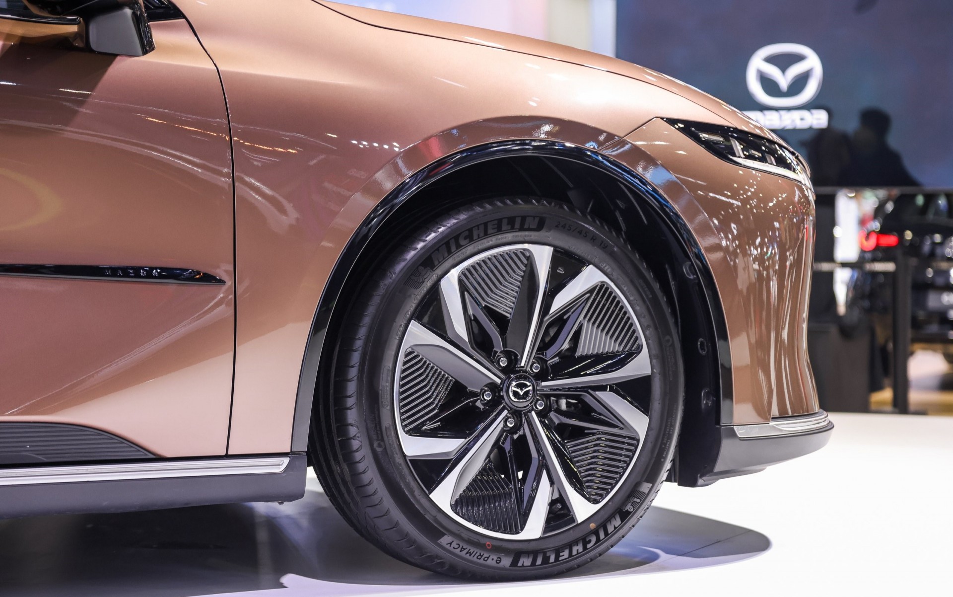 Mazda 6e thuần điện, ngoại hình đẹp mắt, đi được 552 km với một lần sạc