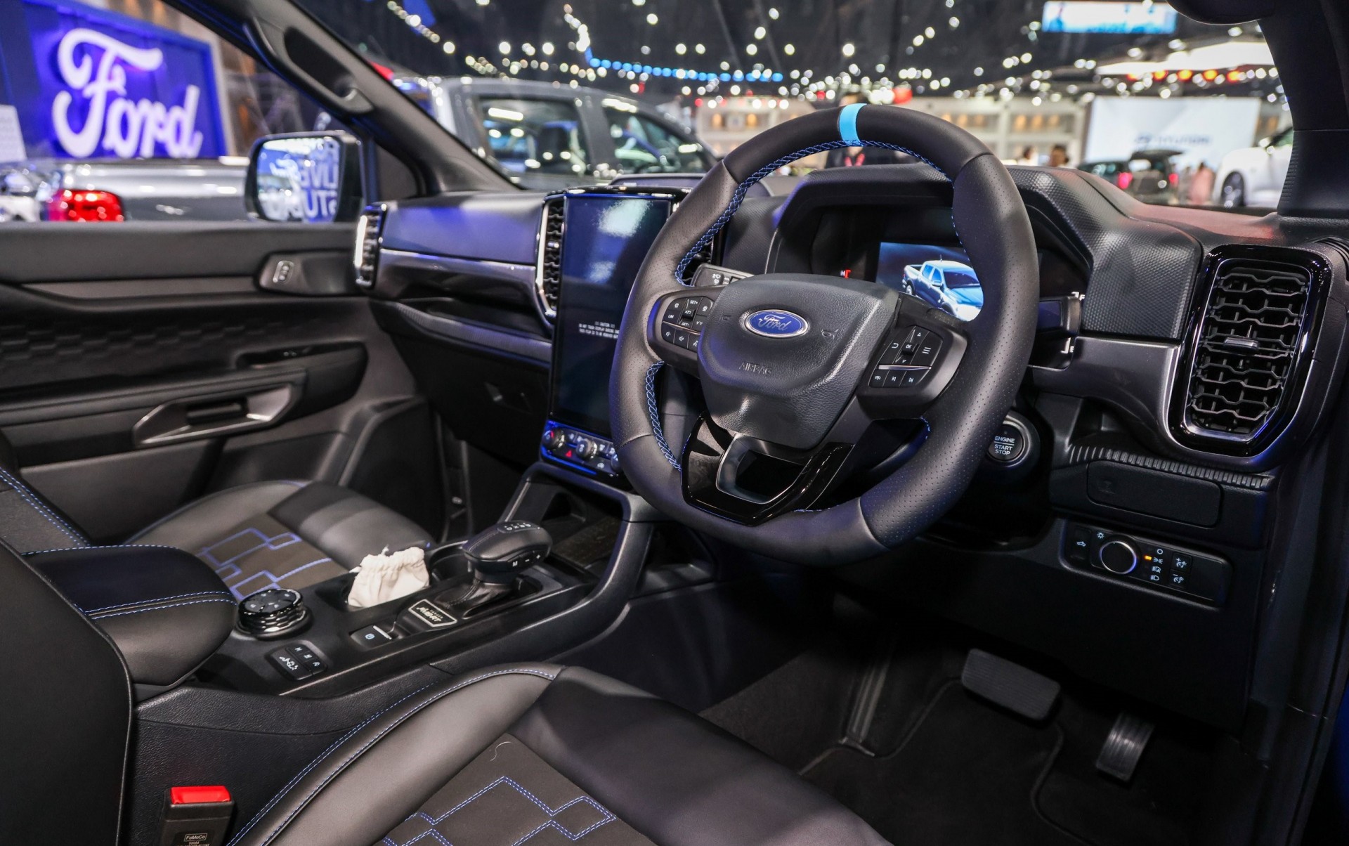 Ford Ranger MS-RT chiếc bán tải mang đậm phong cách xe đua