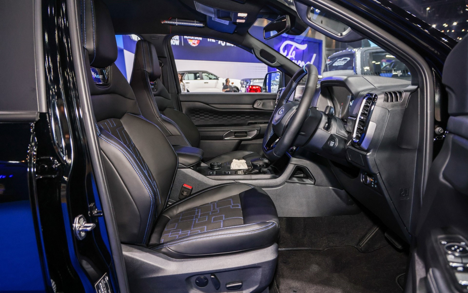 Ford Ranger MS-RT chiếc bán tải mang đậm phong cách xe đua