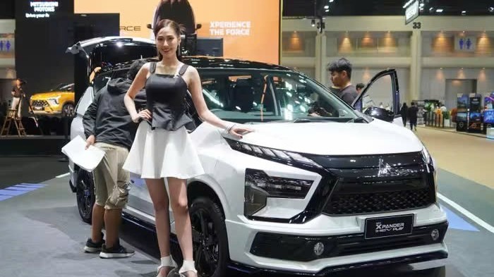 Ngắm Mitsubishi Xpander HEV Play sắp về Việt Nam