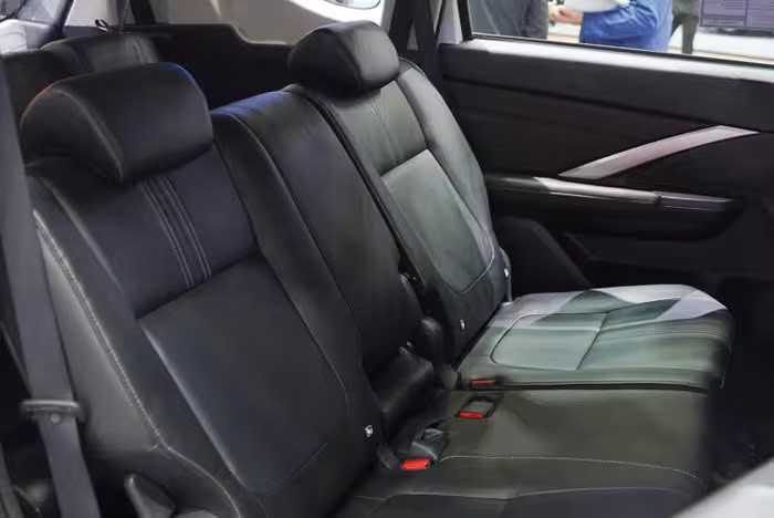 Ngắm Mitsubishi Xpander HEV Play sắp về Việt Nam