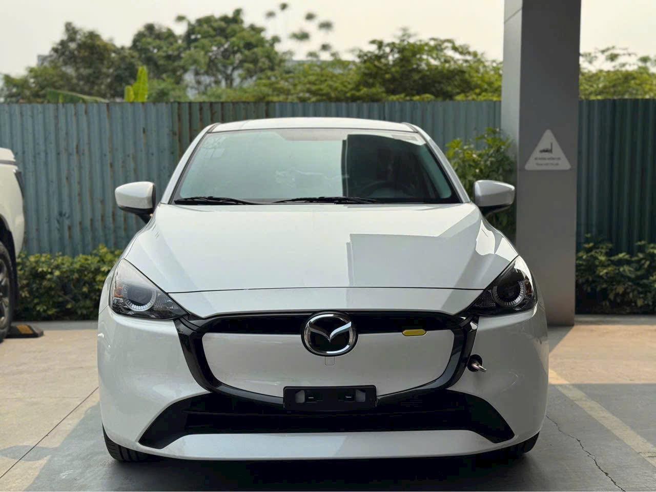 Mazda2 có thêm phiên bản giá mềm, nhập khẩu từ Thái Lan