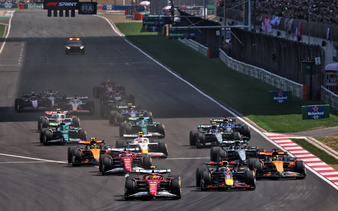 F1 2025: McLaren khởi đầu rực rỡ, Ferrari gây thất vọng, mùa giải mở ra cuộc đua khốc liệt