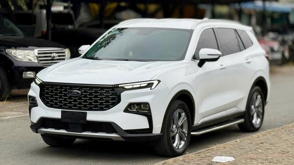 Ford Territory giảm giá sốc, đòn đáp trả Mazda CX-5