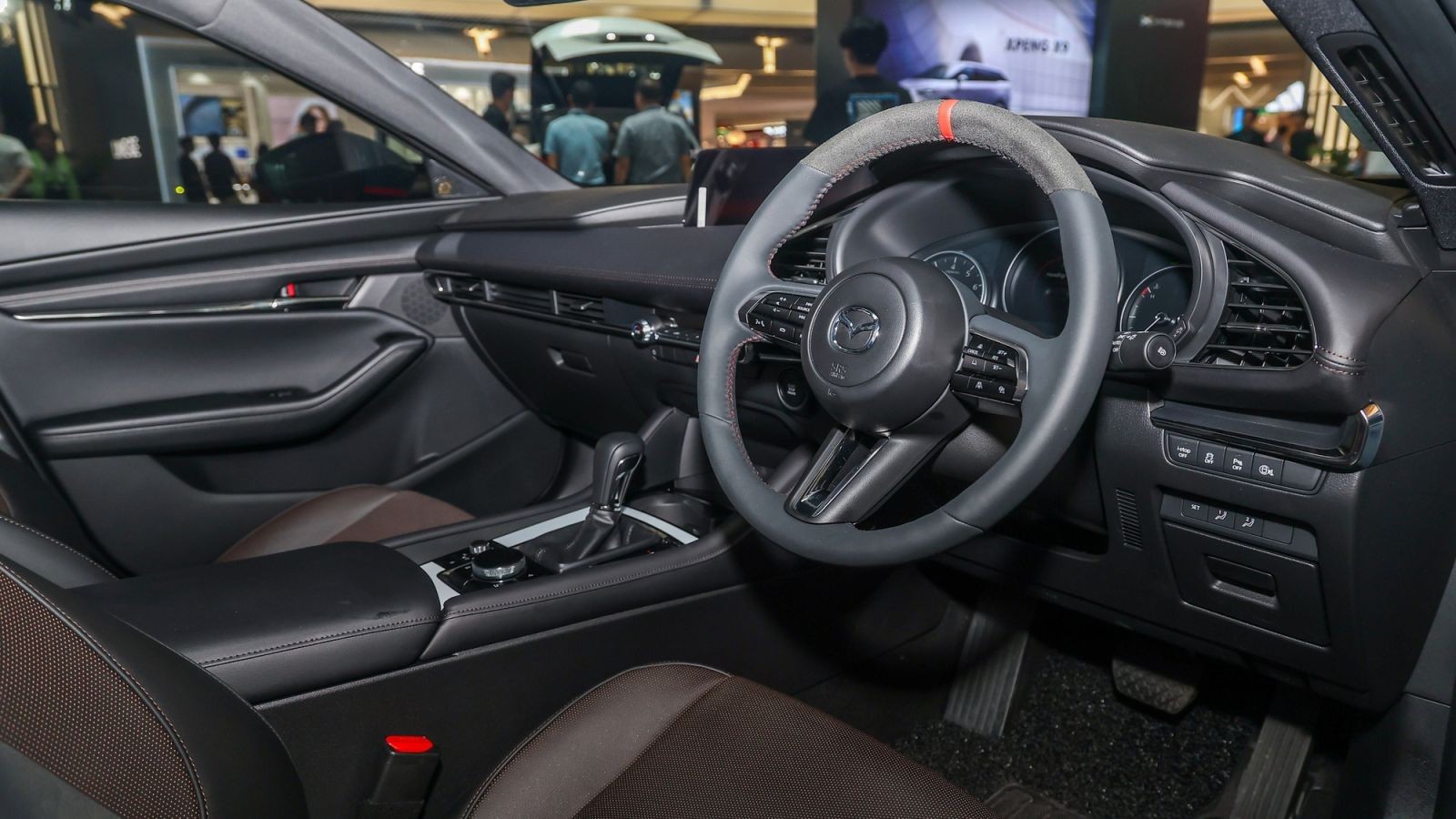 Mazda 3 Concept gây chú ý với loạt nâng cấp đắt giá