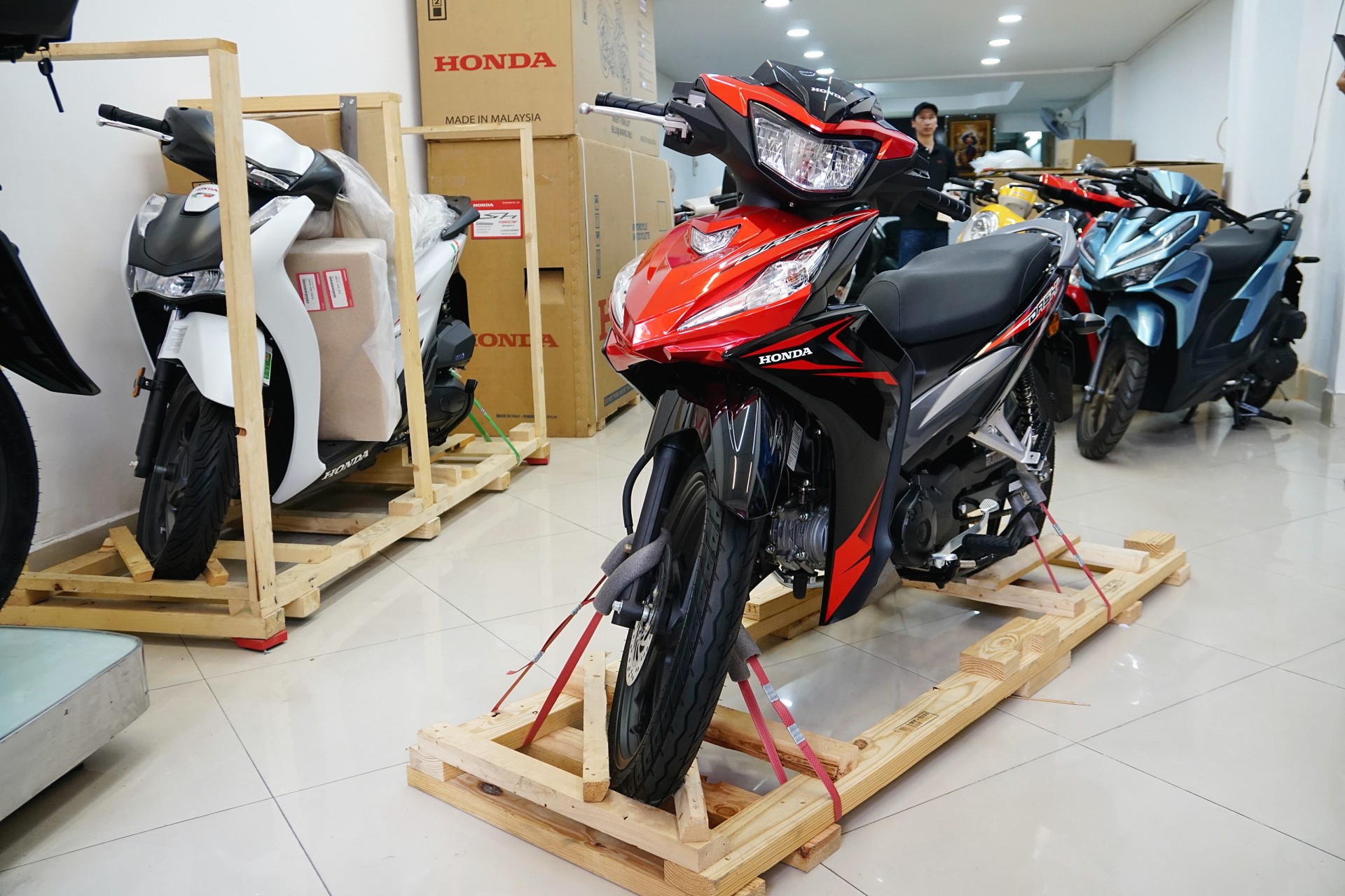 Honda Dash 125 nhập Malaysia, xe số phổ thông có giá ngang SH125i