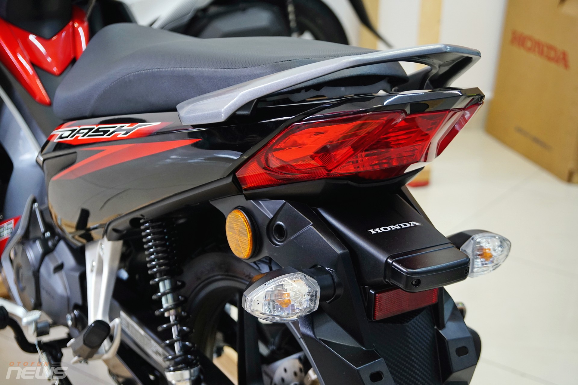 Honda Dash 125 nhập Malaysia, xe số phổ thông có giá ngang SH125i
