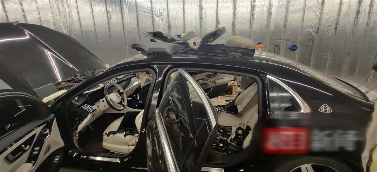 Thuê xe sang 24 triệu/ngày nhưng chỉ ăn bữa ăn 35 nghìn, tên trộm Maybach bị cảnh sát tóm gọn