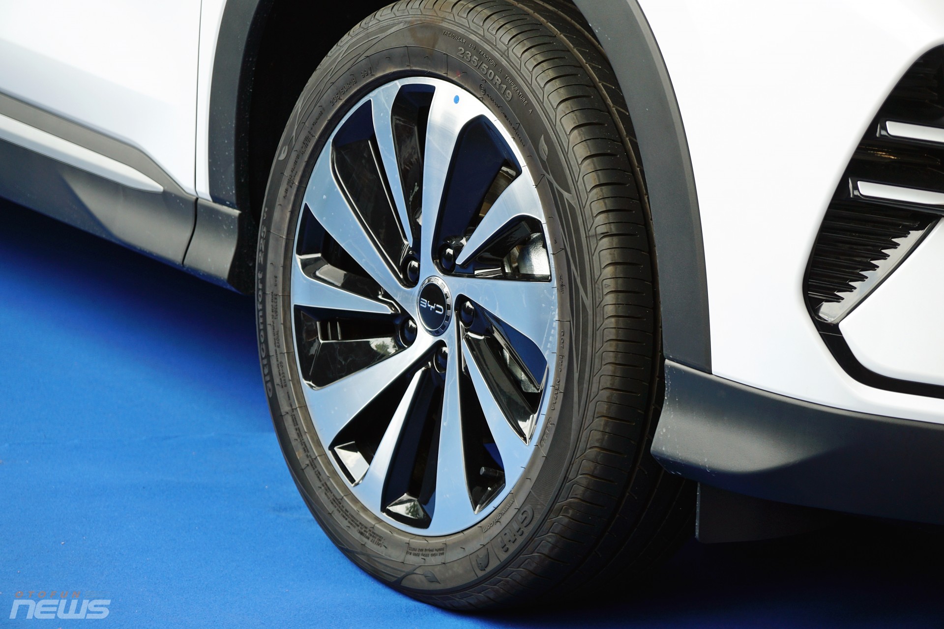 Cận cảnh BYD Sealion 6, đối thủ mới của Honda CR-V và Hyundai Tucson