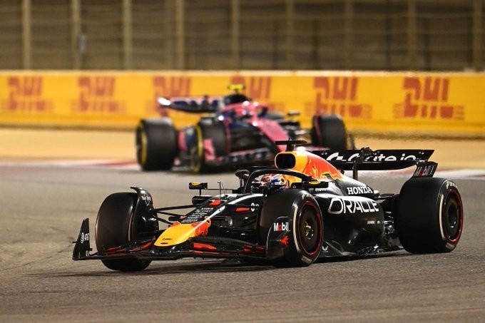 Oscar Piastri Thống Trị Bahrain GP 2025: McLaren Bứt Phá Trong Cuộc Chiến Vô Địch