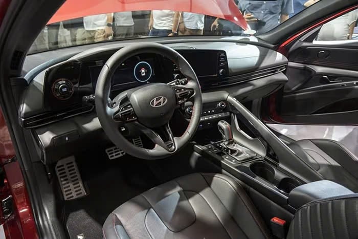 Hyundai Elantra 2025 từ 485 triệu ra mắt Đông Nam Á, có bản hybrid, rộng cửa về Việt Nam