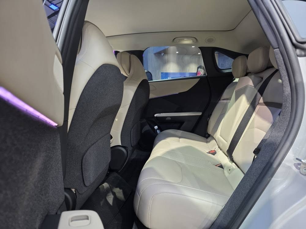 Mazda EZ-60 ra mắt, SUV điện thách thức Tesla Model Y