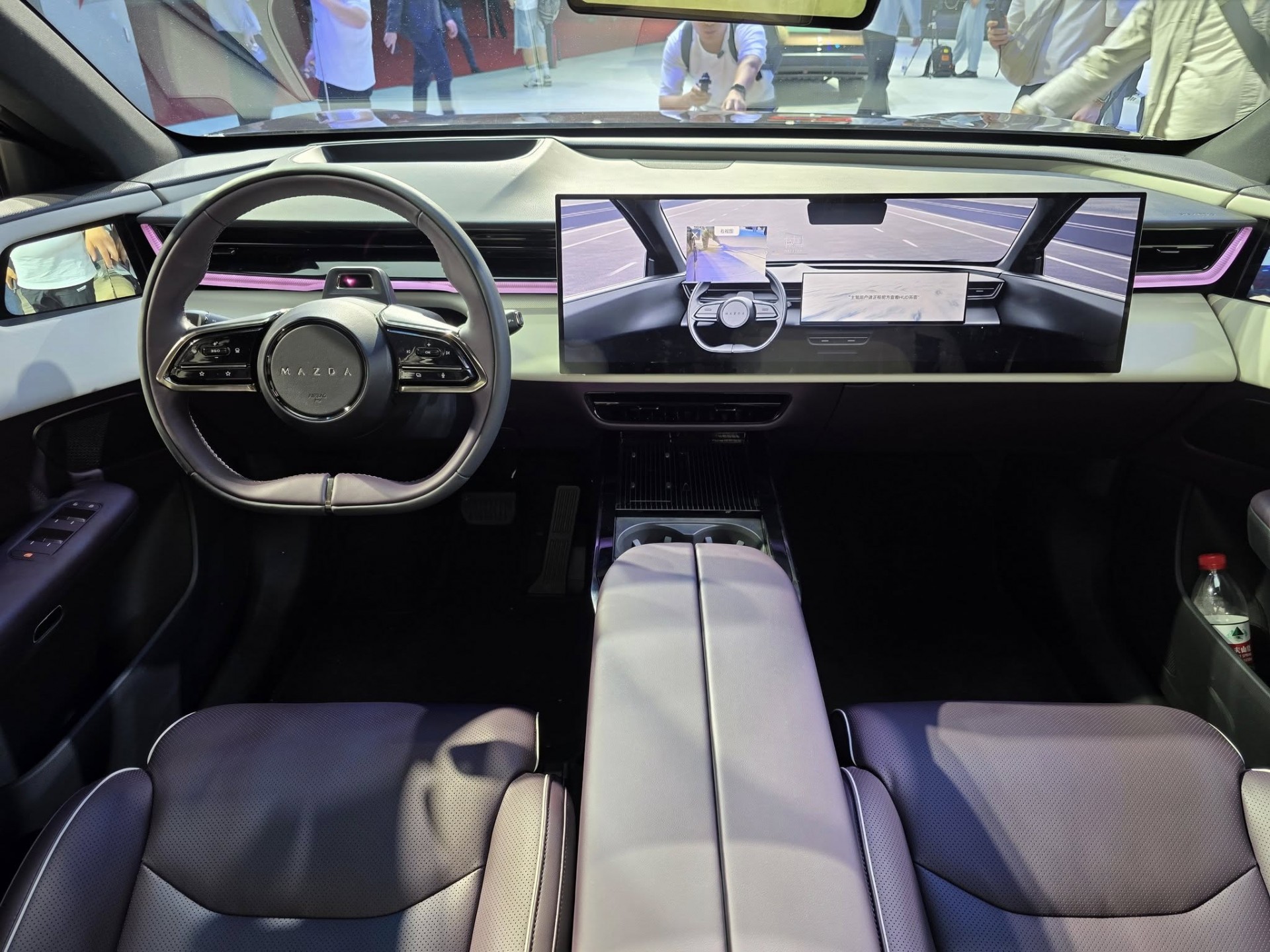 Mazda EZ-60 ra mắt, SUV điện thách thức Tesla Model Y
