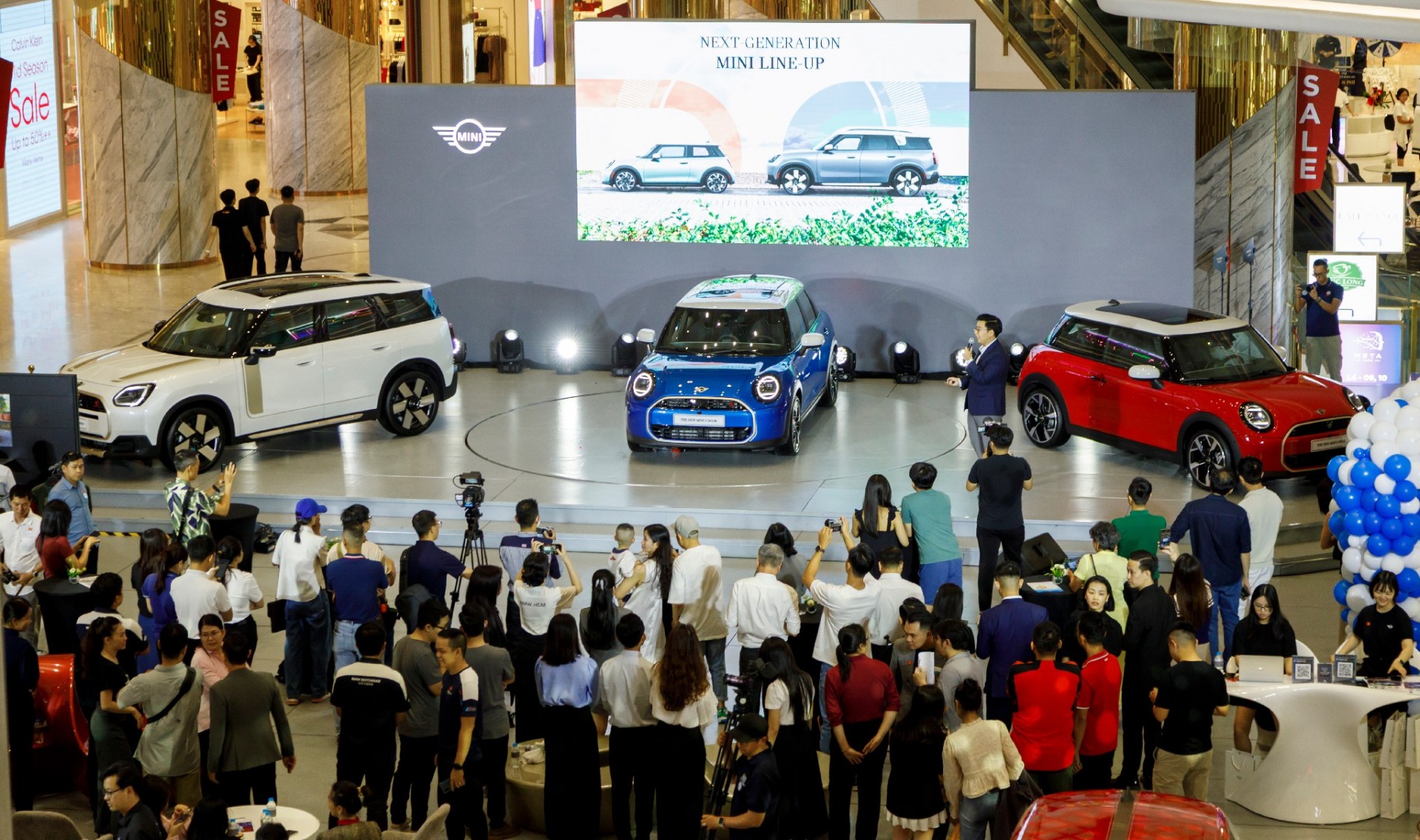 Mini Cooper S phiên bản 5 cửa: Hatchback hạng sang, không đối thủ tại Việt Nam