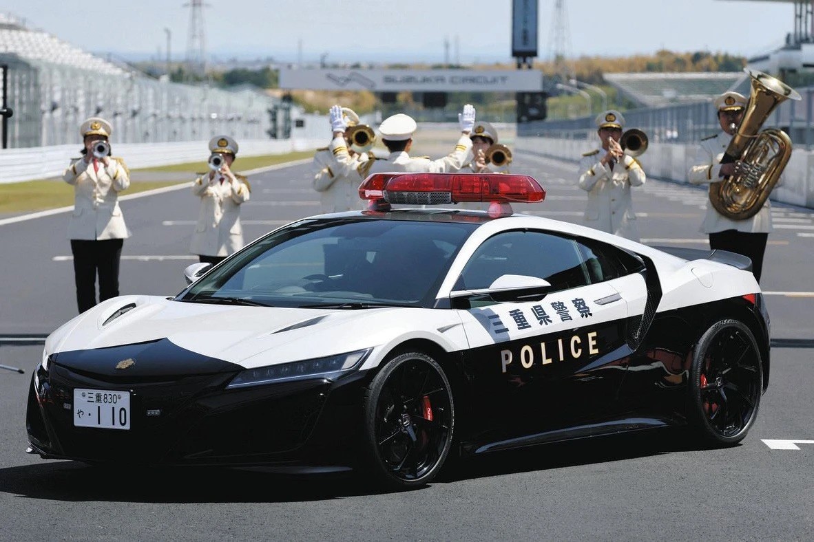 Honda NSX gia nhập lực lượng cảnh sát Nhật Bản