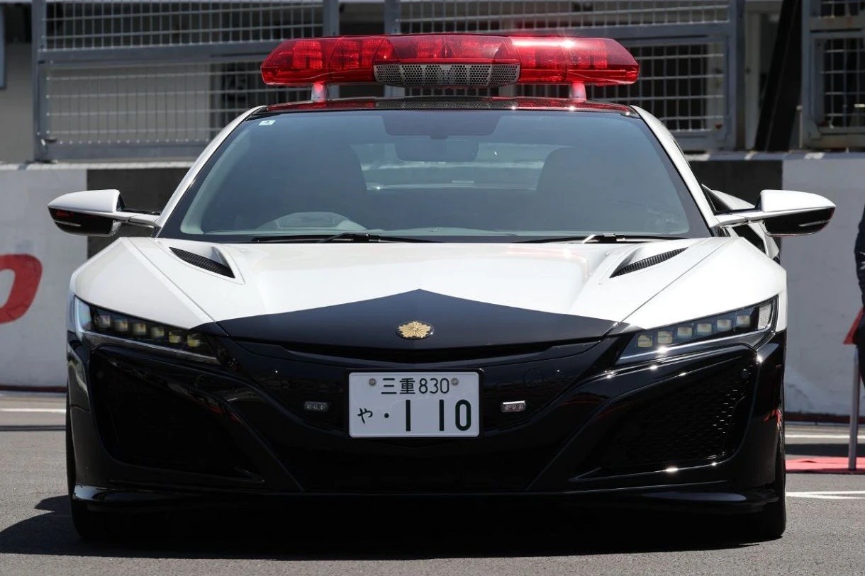 Honda NSX gia nhập lực lượng cảnh sát Nhật Bản