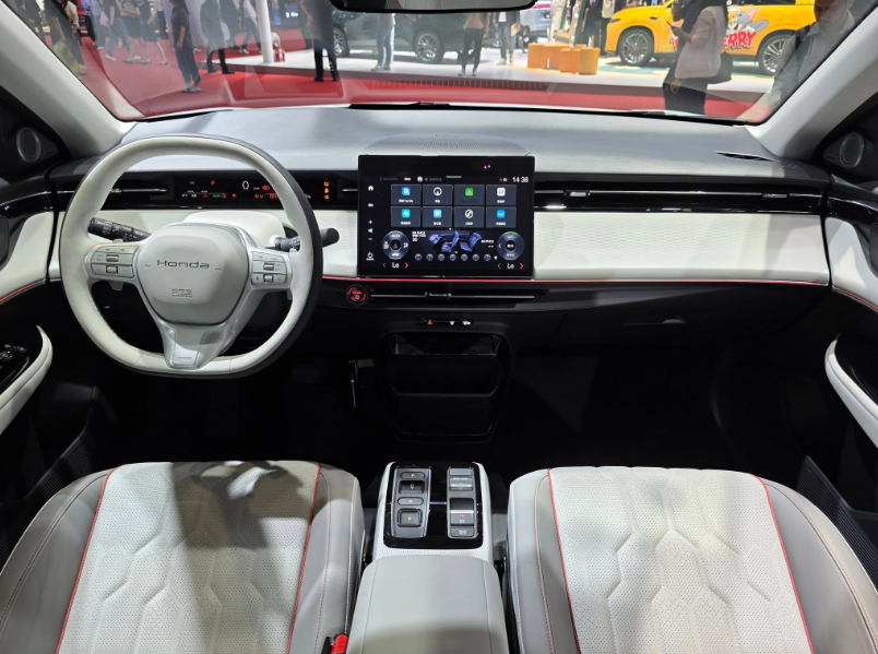 SUV điện Honda vừa ra mắt, giá chỉ 570 triệu: Có gì để cạnh tranh?