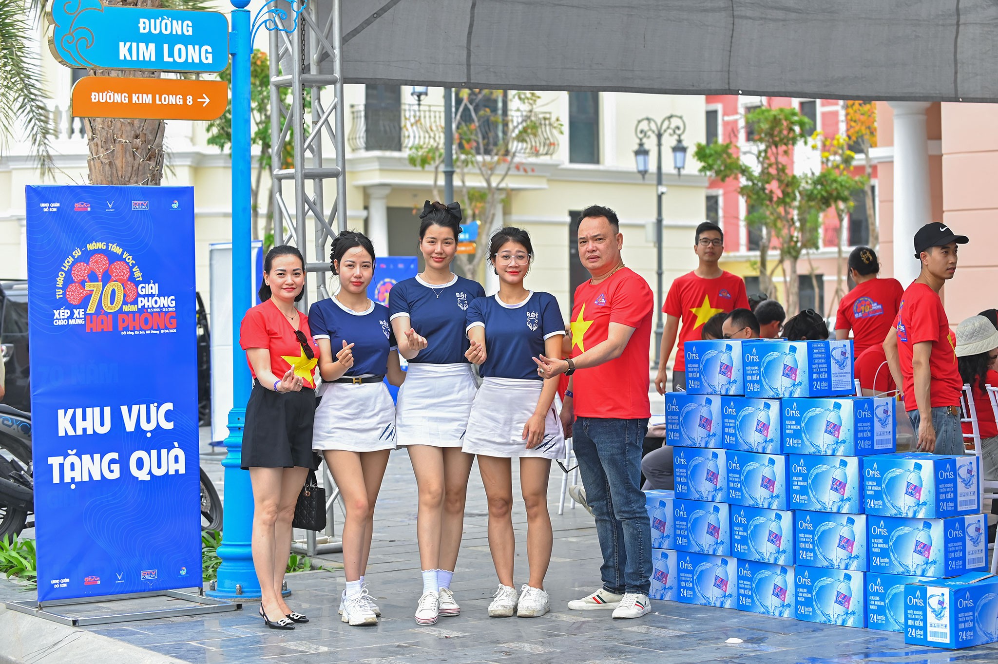 Sự kiện xếp xe chào mừng 70 năm giải phóng thành phố Hải Phòng