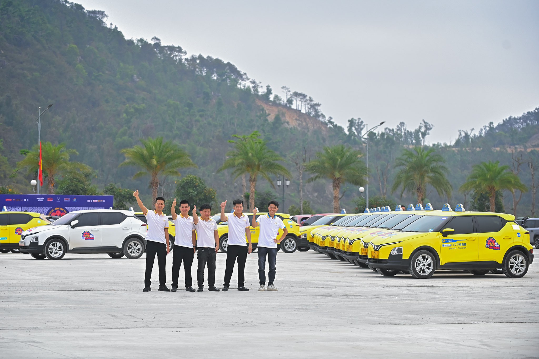 Sự kiện xếp xe chào mừng 70 năm giải phóng thành phố Hải Phòng