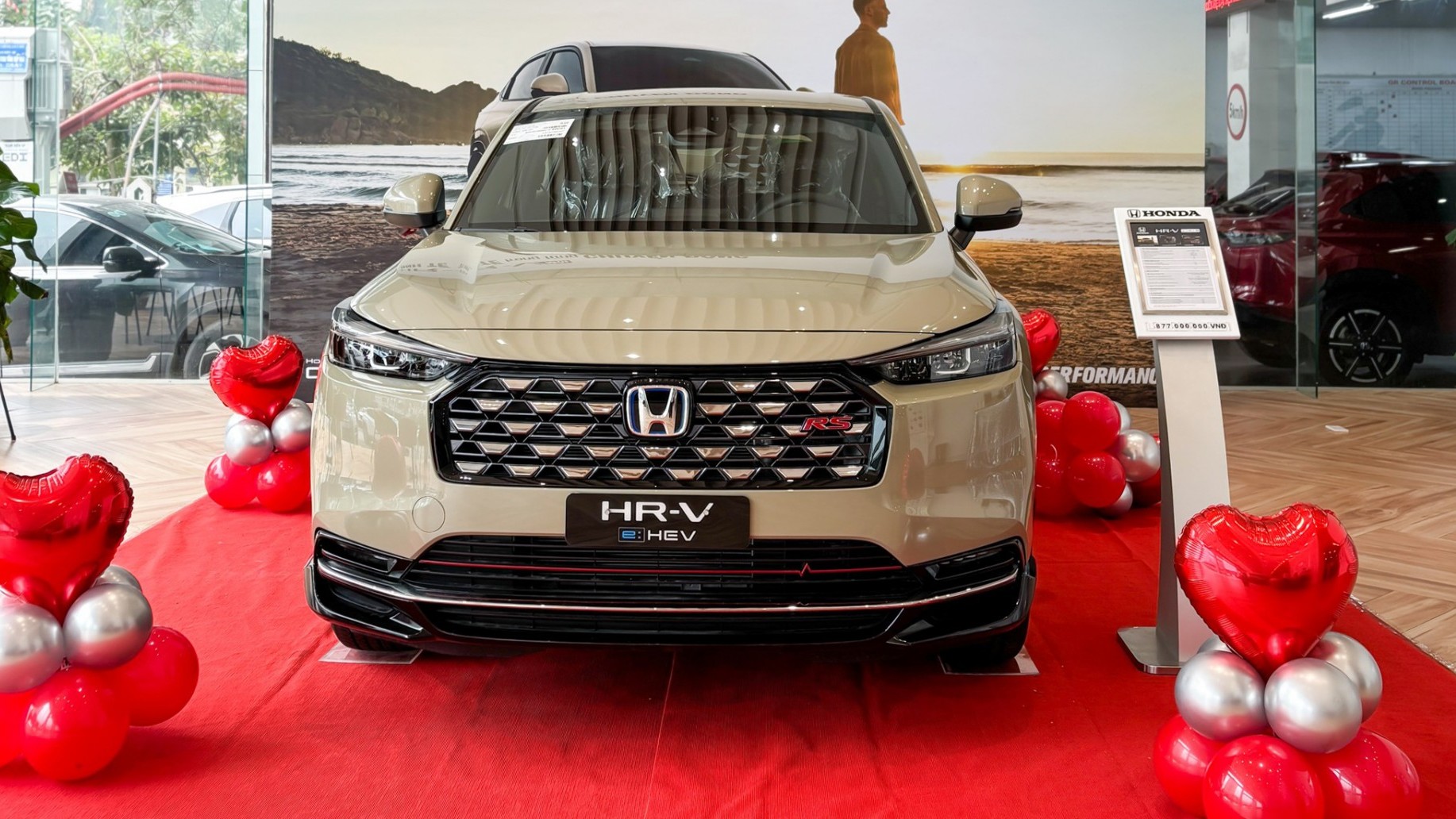 Honda HR-V 2025 giảm giá khi vừa ra mắt, cuốn vào cuộc đua ưu đãi SUV cỡ B