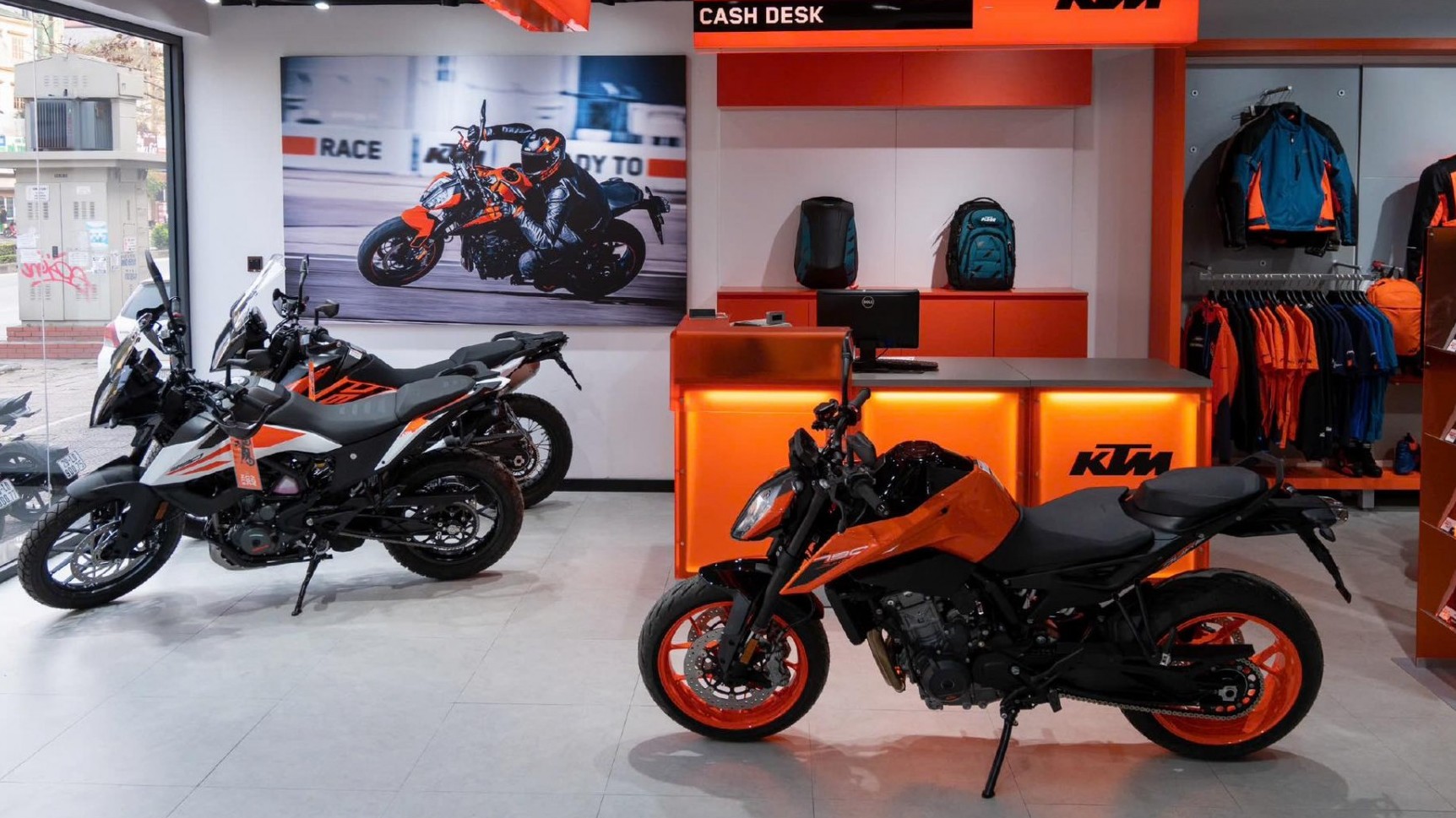 Husqvarna và KTM đóng cửa toàn bộ showroom, sắp rút khỏi thị trường Việt Nam