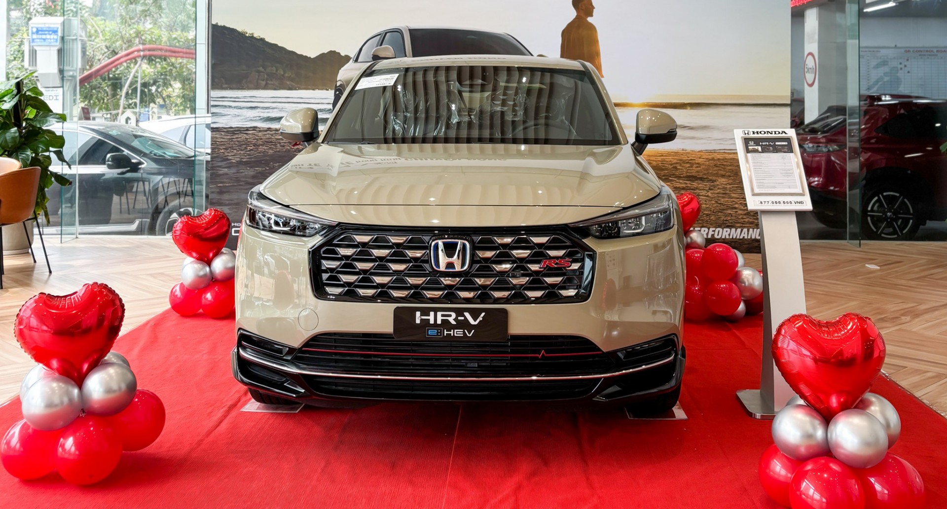 Honda HR-V 2025 giảm giá khi vừa ra mắt, cuốn vào cuộc đua ưu đãi SUV cỡ B