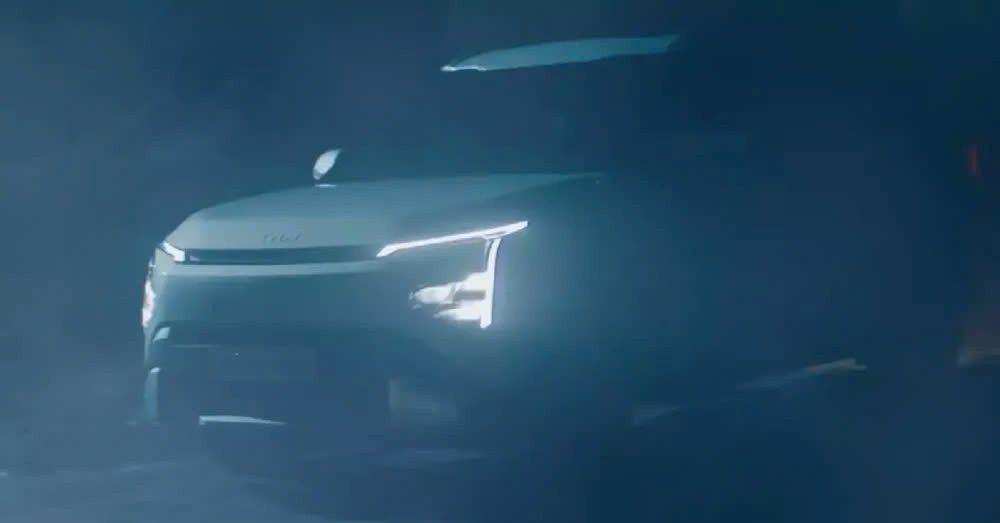 Kia Carens phiên bản nâng cấp chính thức lộ diện, có thêm hệ thống ADAS