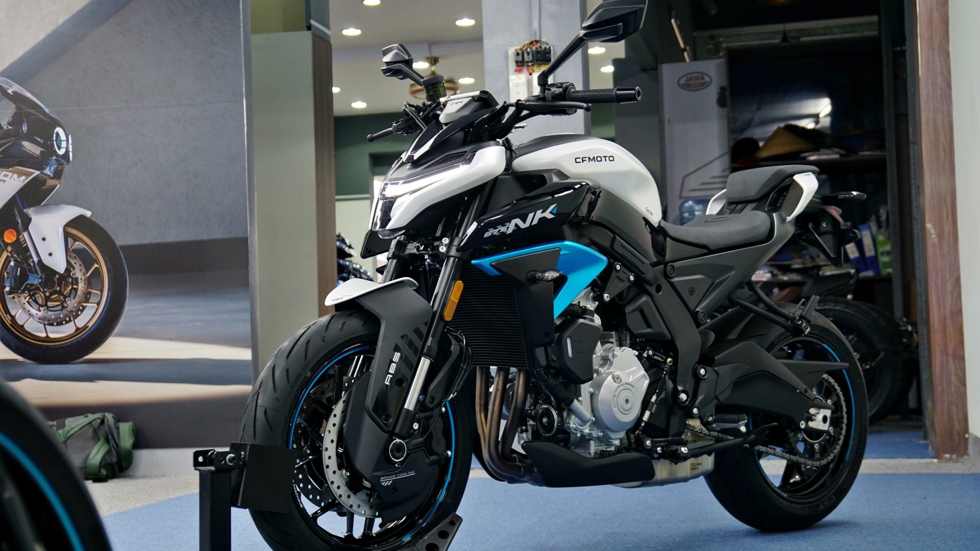 CFMoto 675NK, naked bike ba máy mới thách thức CB650R, giá chỉ hơn 170 triệu đồng