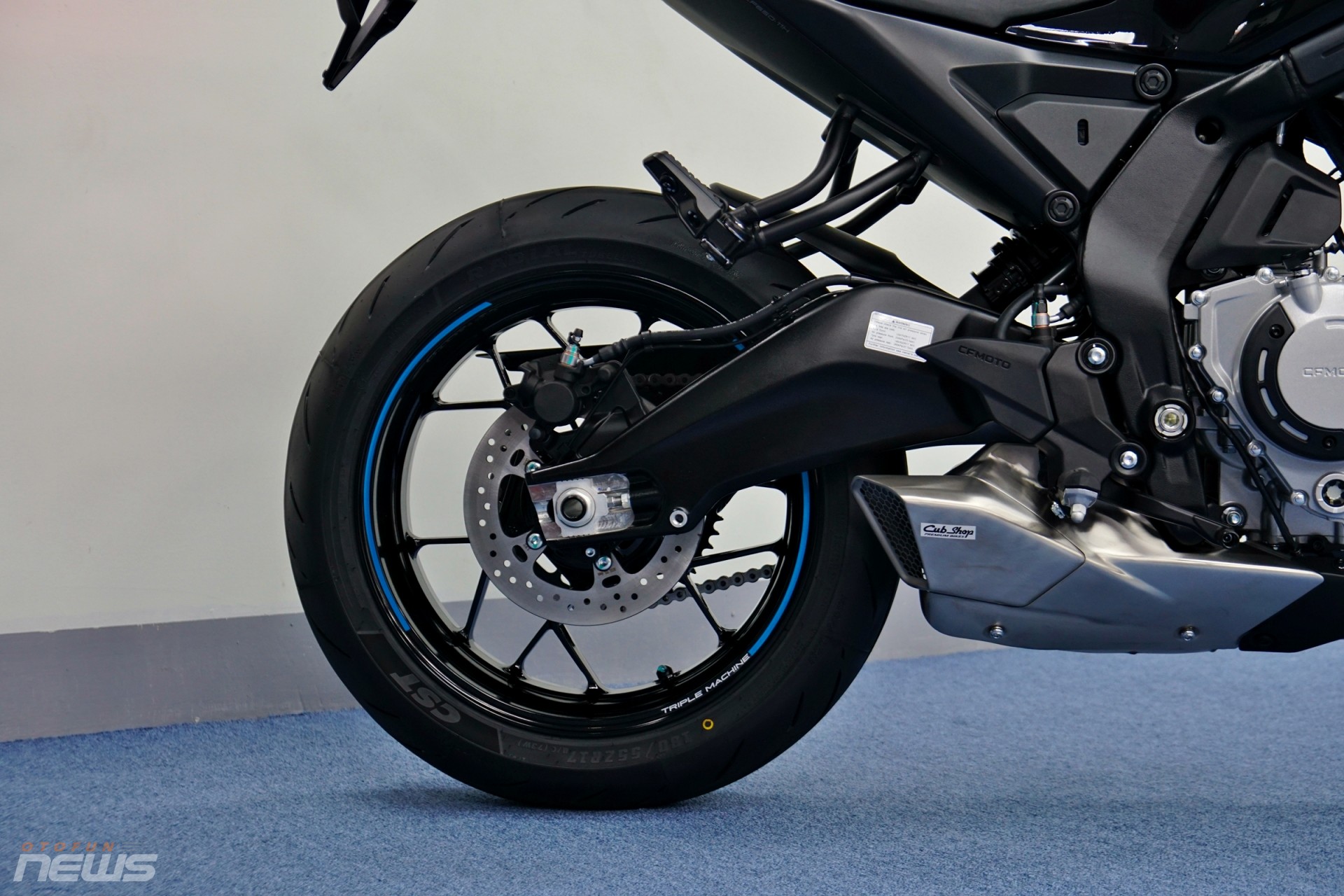 CFMoto 675NK, naked bike ba máy mới thách thức CB650R, giá chỉ hơn 170 triệu đồng