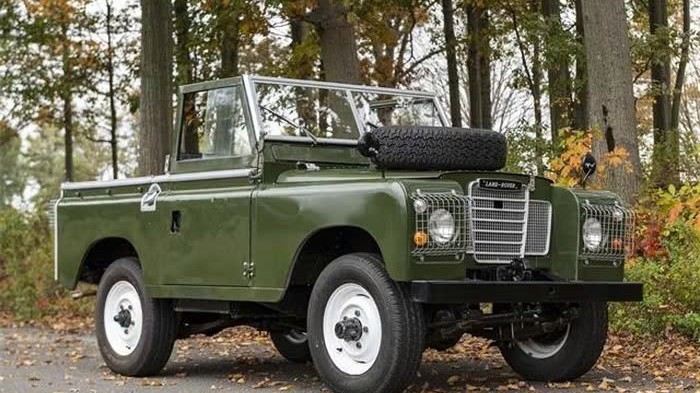 Land Rover hơn 50 tuổi tân trang lại bán giá 900 triệu đồng