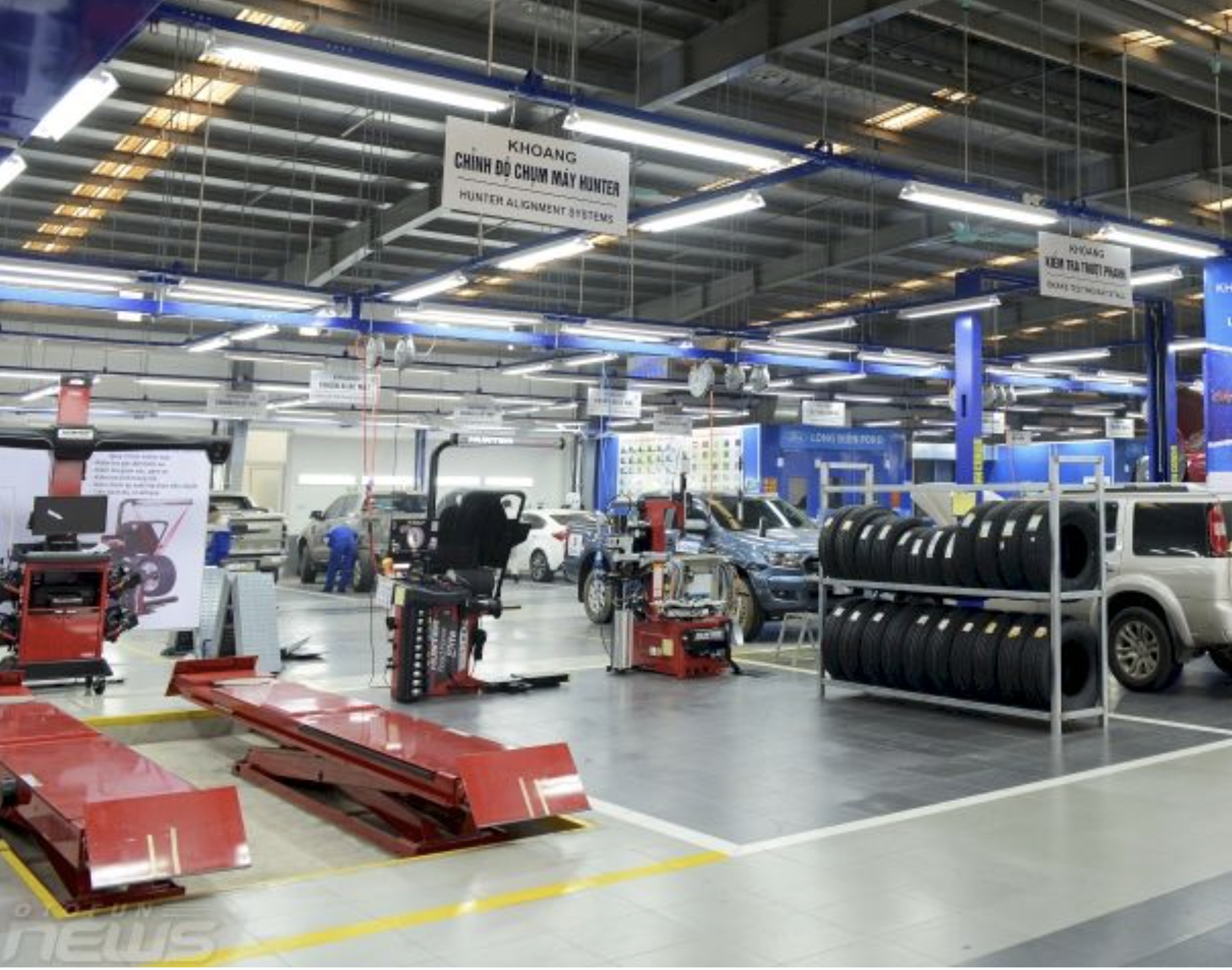 Nhiều đại lý ô tô bị khám xét