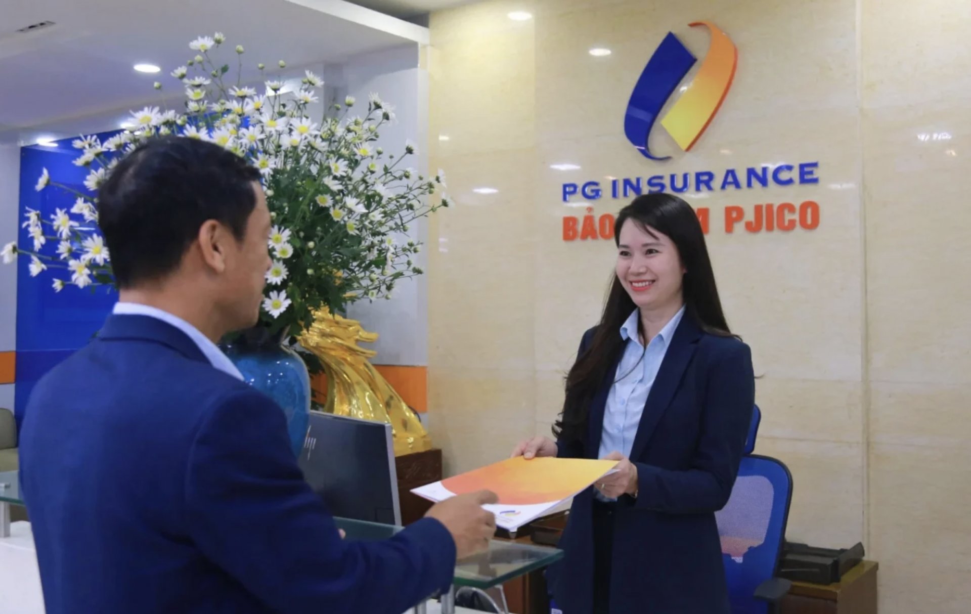Doanh thu bảo hiểm xe cơ giới đóng vai trò quan trọng ra sao trong cơ cấu doanh thu của PJICO?
