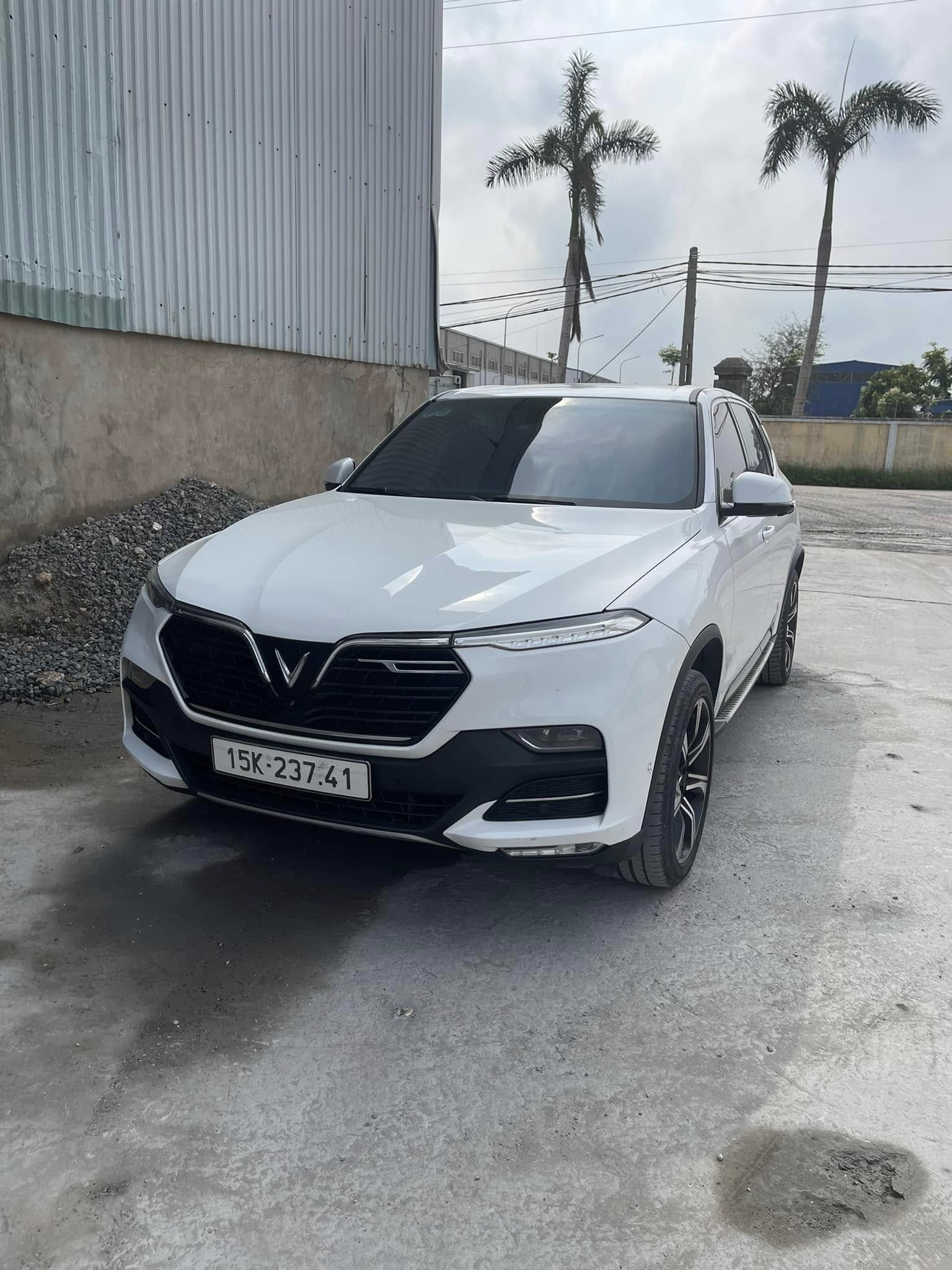 Độc lạ Quảng Ninh: Mua xe VinFast hai cầu, một năm sau mới phát hiện xe chỉ có... một cầu