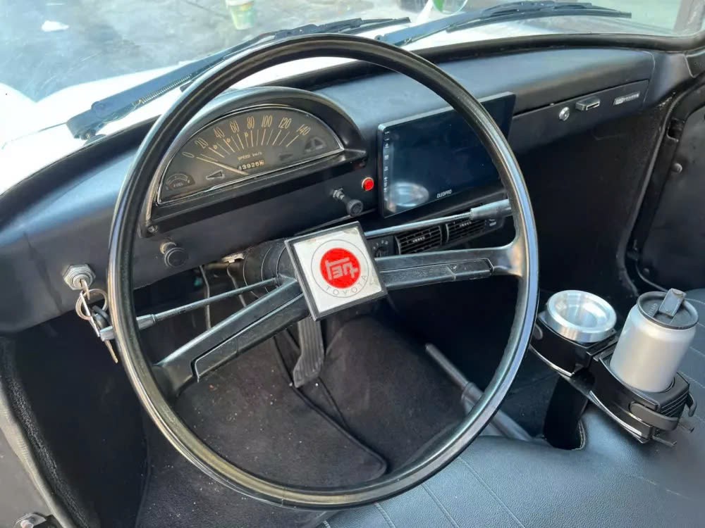 Ngắm bán tải hàng 'độc' Toyota Publica của 'Qua' Vũ tại Việt Nam