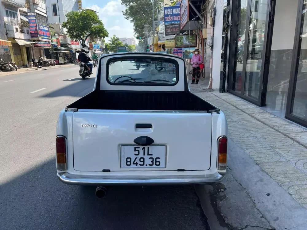 Ngắm bán tải hàng 'độc' Toyota Publica của 'Qua' Vũ tại Việt Nam