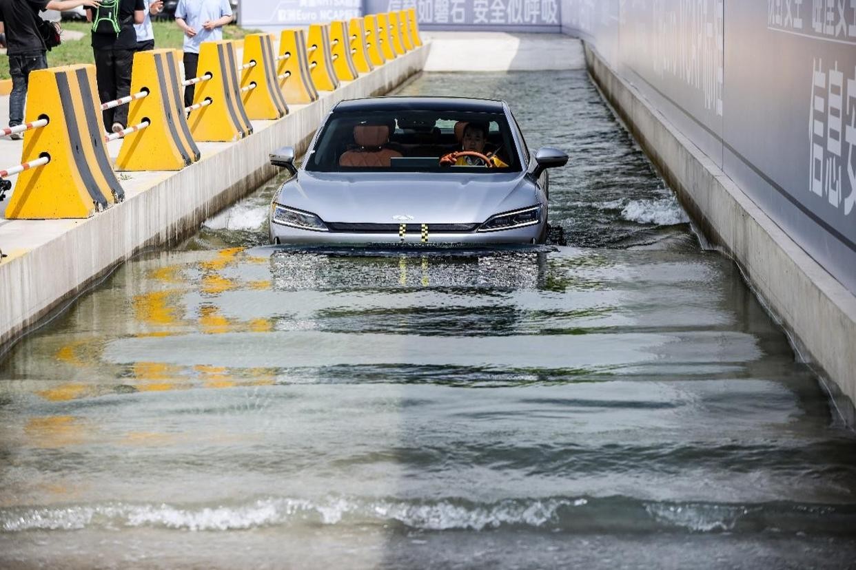 Chery chính thức ra mắt Fulwin A9L - Sedan hybrid cỡ C cao cấp mới, nhấn mạnh tính năng an toàn