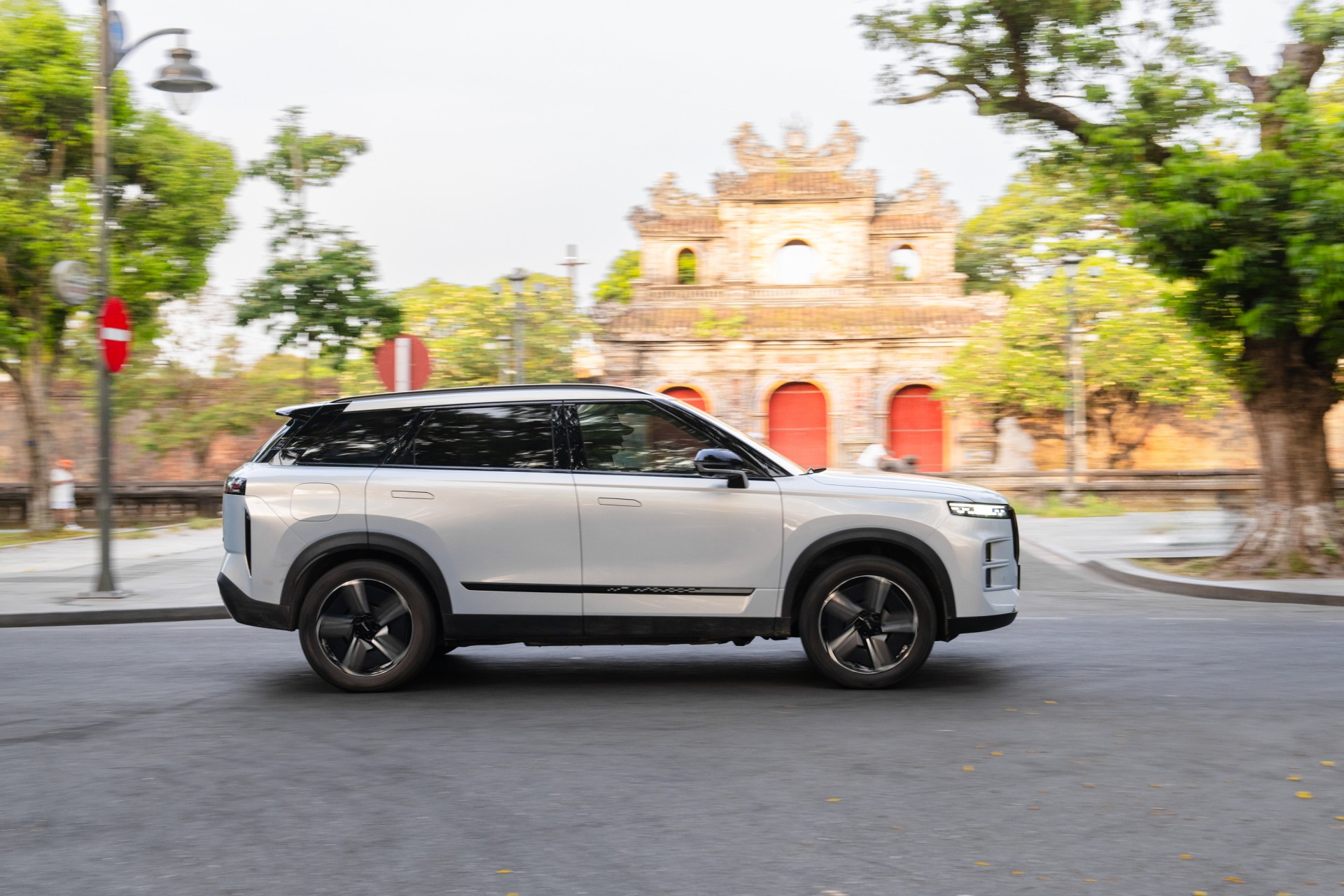 Đánh giá thực tế Jeacoo J7 PHEV: 1.300 km và cái gật đầu thuyết phục
