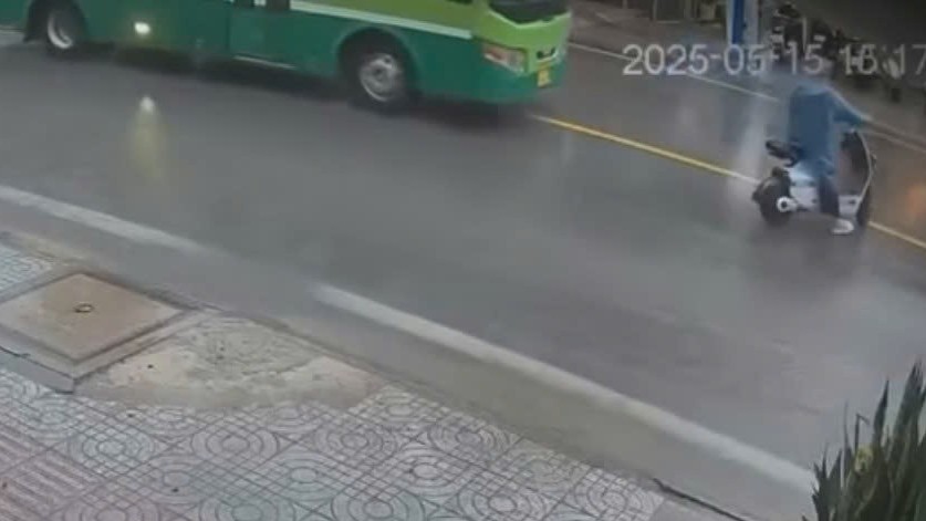 Kết 'đắng' cho thanh niên điều khiển xe 'như đường của nhà mình'